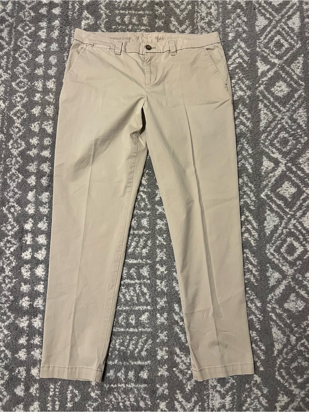GAP Women's broken in Straight khaki Chinos - Light Beige size 10 (A229)